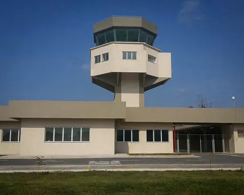 torre de comando aeroporto de macae rio de janeiro